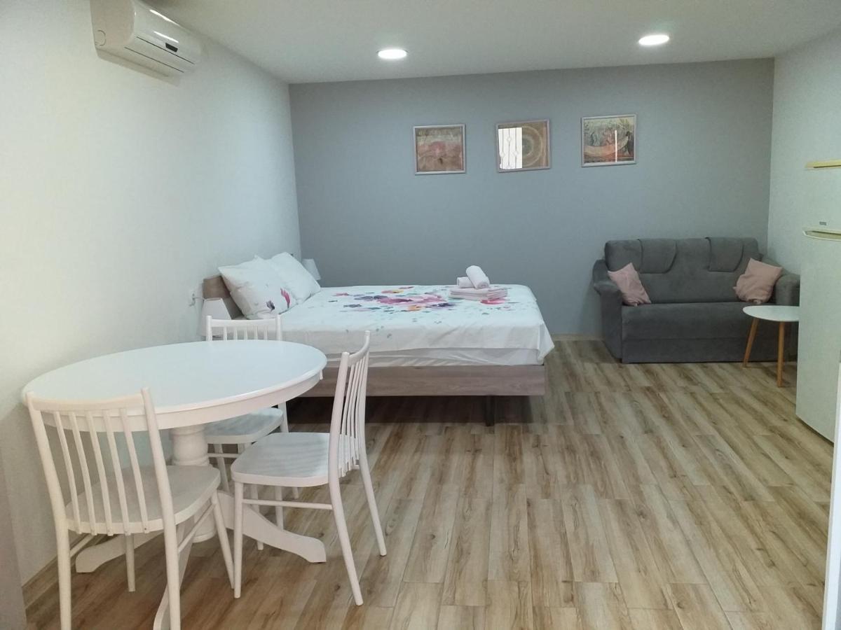 Boutique Apartment 17 Tiflis Exterior foto